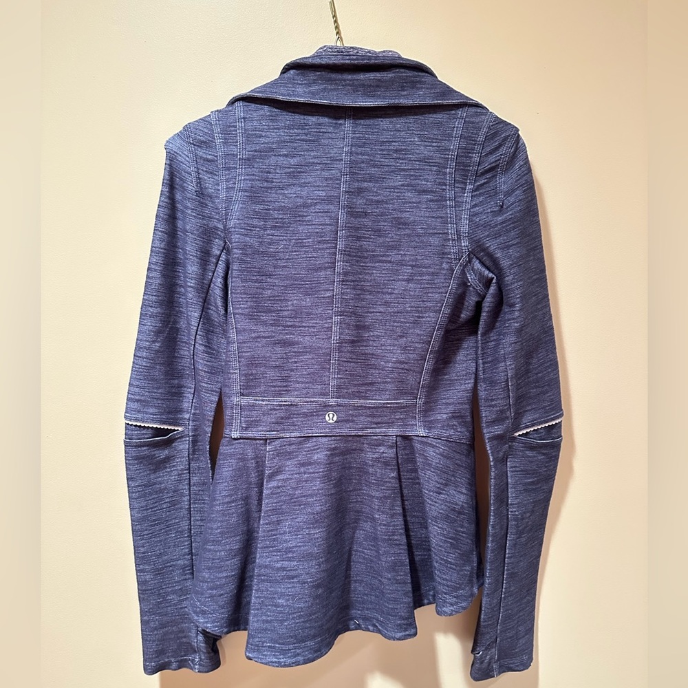 Lululemon Ride On Blazer - Picture 3 of 4